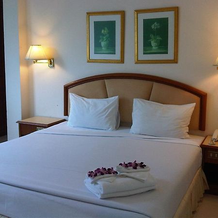 Patong 芭东微笑旅馆酒店 外观 照片
