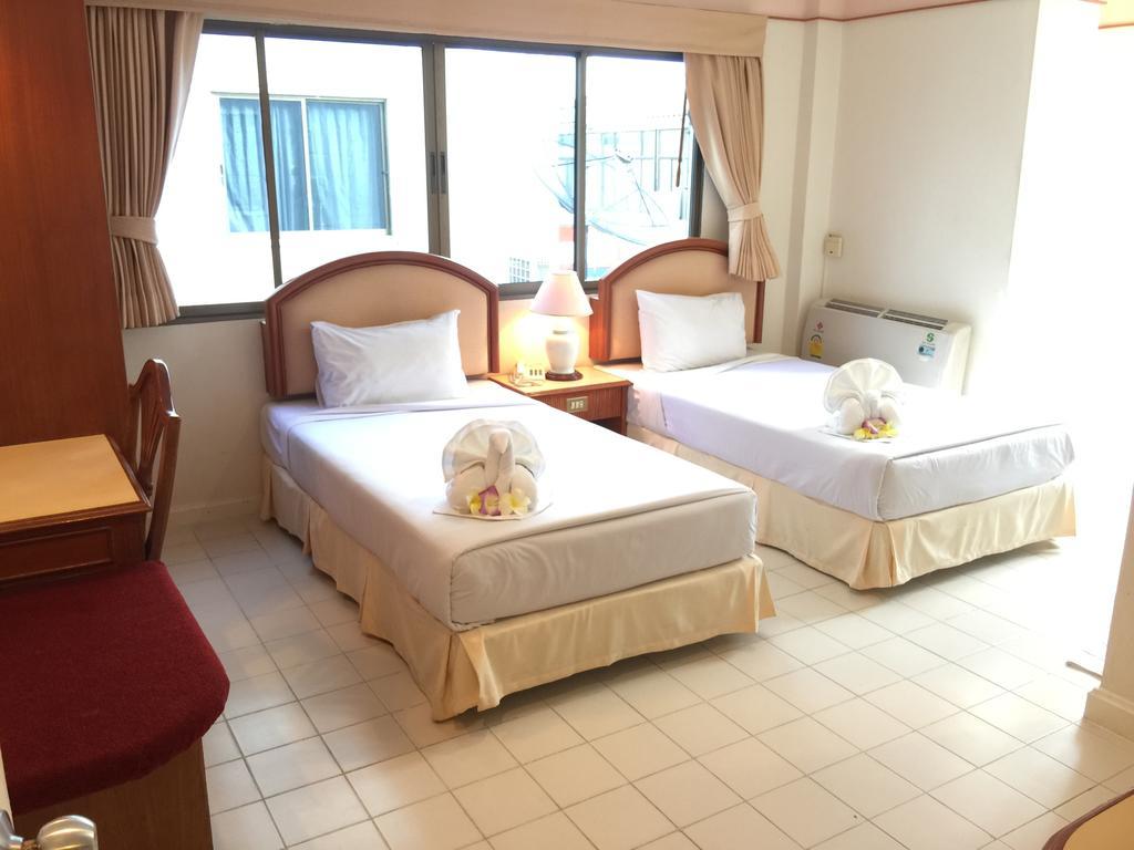 Patong 芭东微笑旅馆酒店 外观 照片
