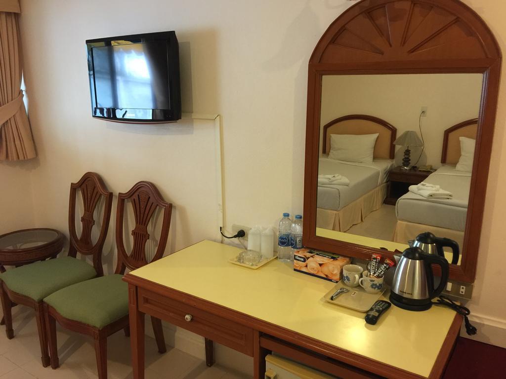 Patong 芭东微笑旅馆酒店 外观 照片