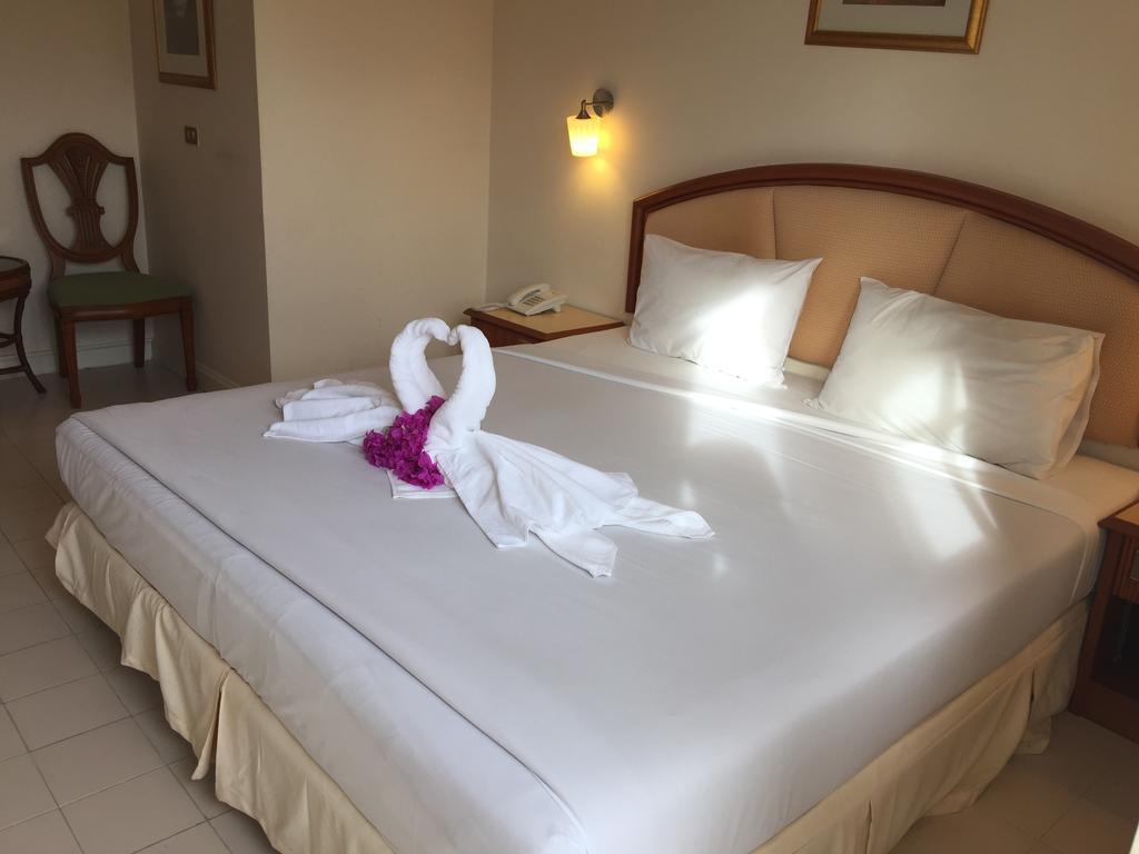 Patong 芭东微笑旅馆酒店 外观 照片