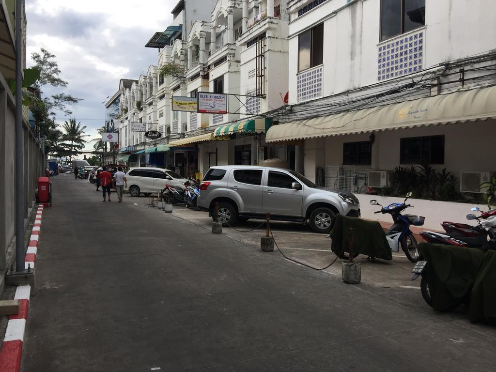 Patong 芭东微笑旅馆酒店 外观 照片
